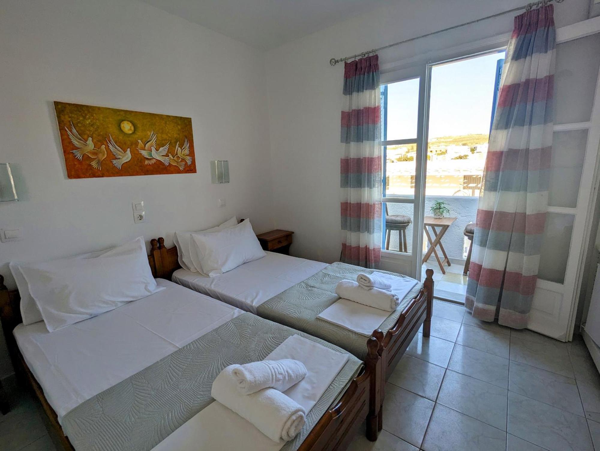 Aparthotel Barbaras à Náoussa Extérieur photo