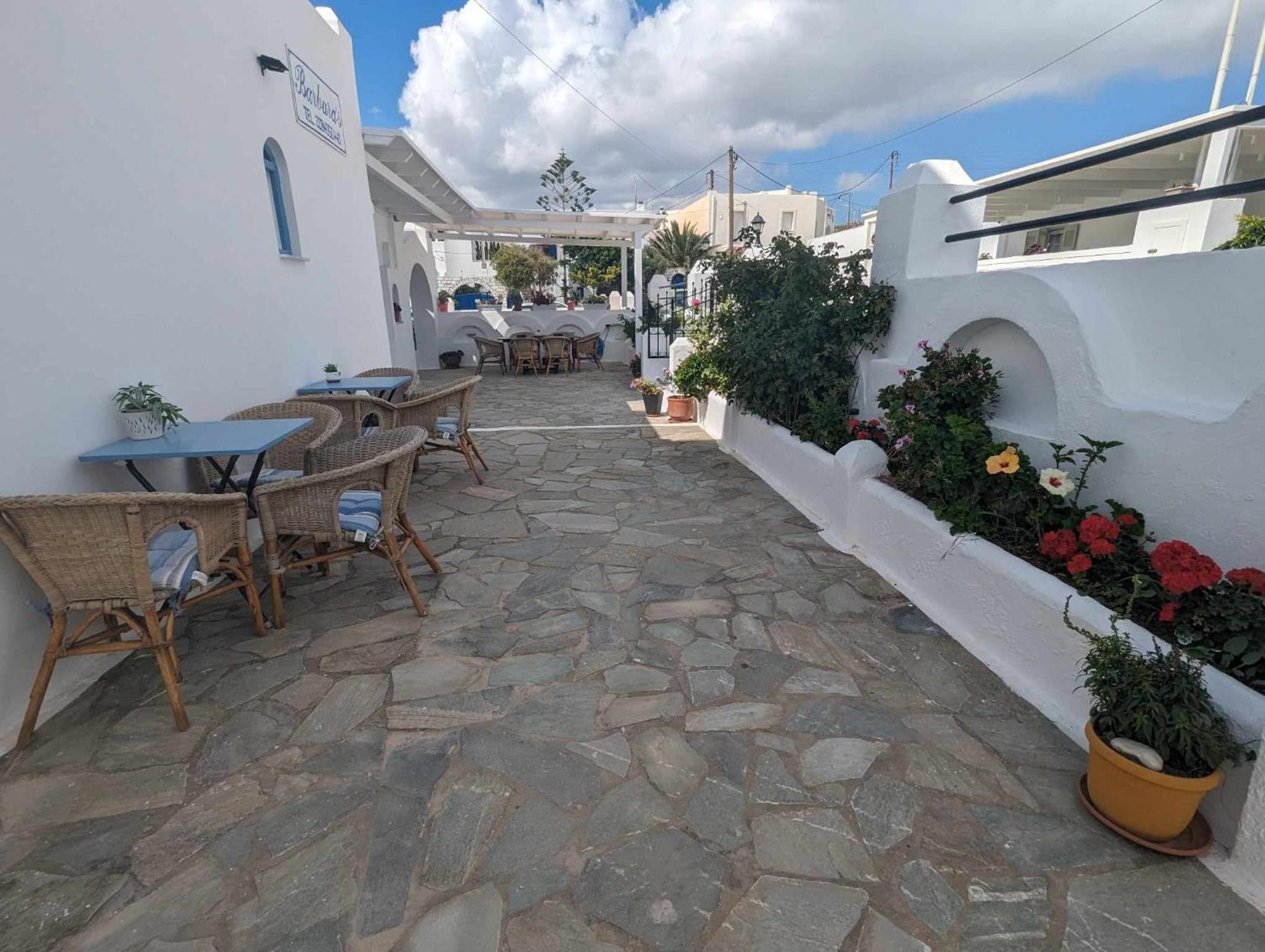 Aparthotel Barbaras à Náoussa Extérieur photo