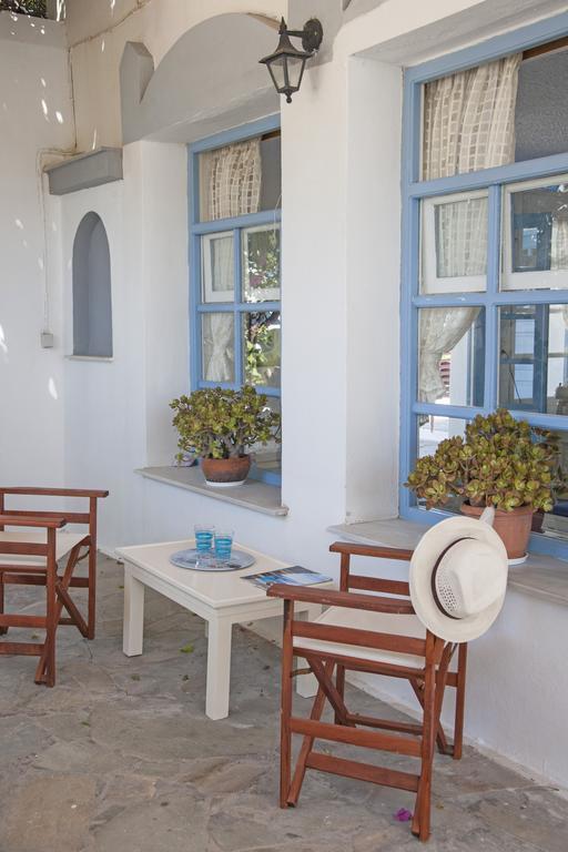Aparthotel Barbaras à Náoussa Extérieur photo